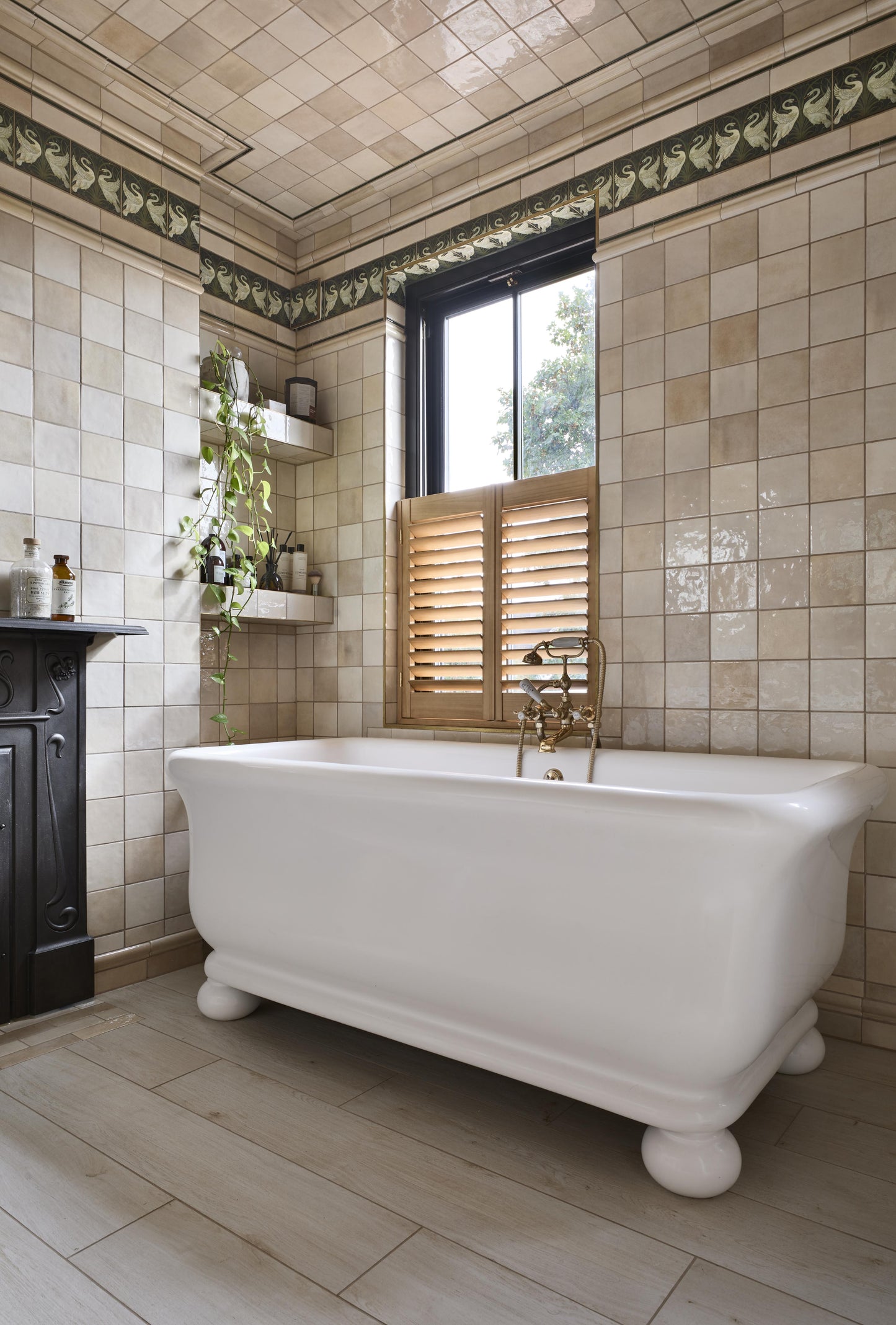 BC Designs Senator 1800mm Gloss White Freestanding Bath