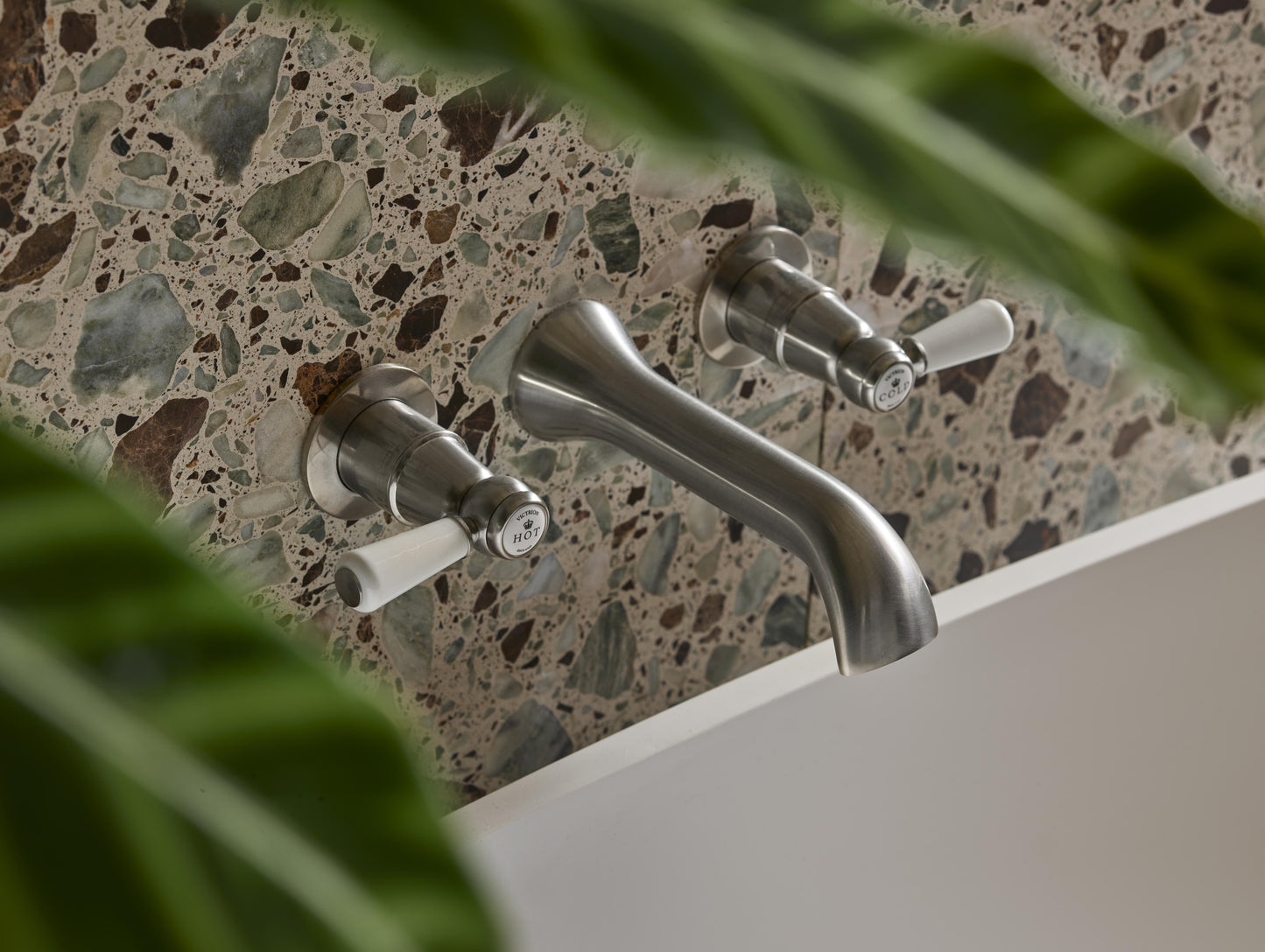 Victrion Wall Mounted Lever 3 Tap Hole Bath Filler Tap