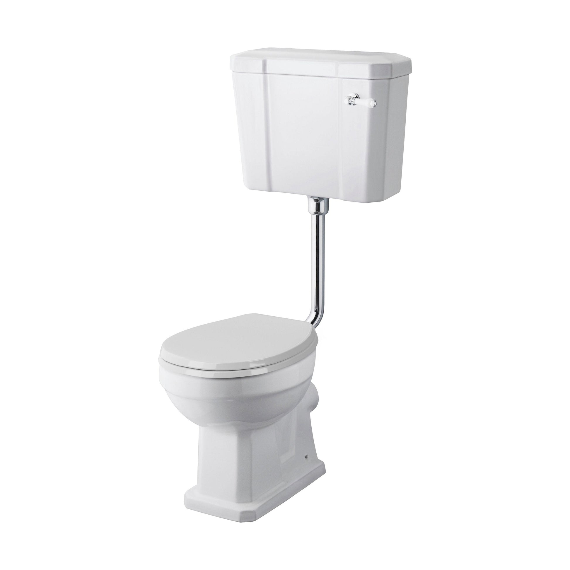 [BCKI008] Madeley Traditional Comfort Height Toilet with Low Level Cistern, Flush Pipe Kit and Soft Close Seat, - Cutout