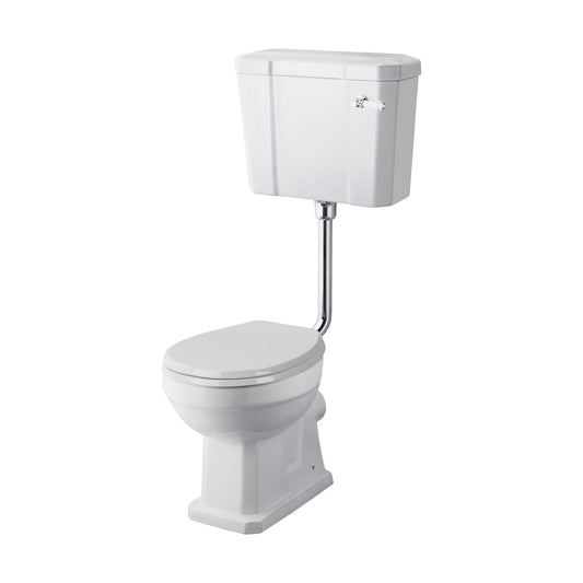[BCKI008] Madeley Traditional Comfort Height Toilet with Low Level Cistern, Flush Pipe Kit and Soft Close Seat, - Cutout