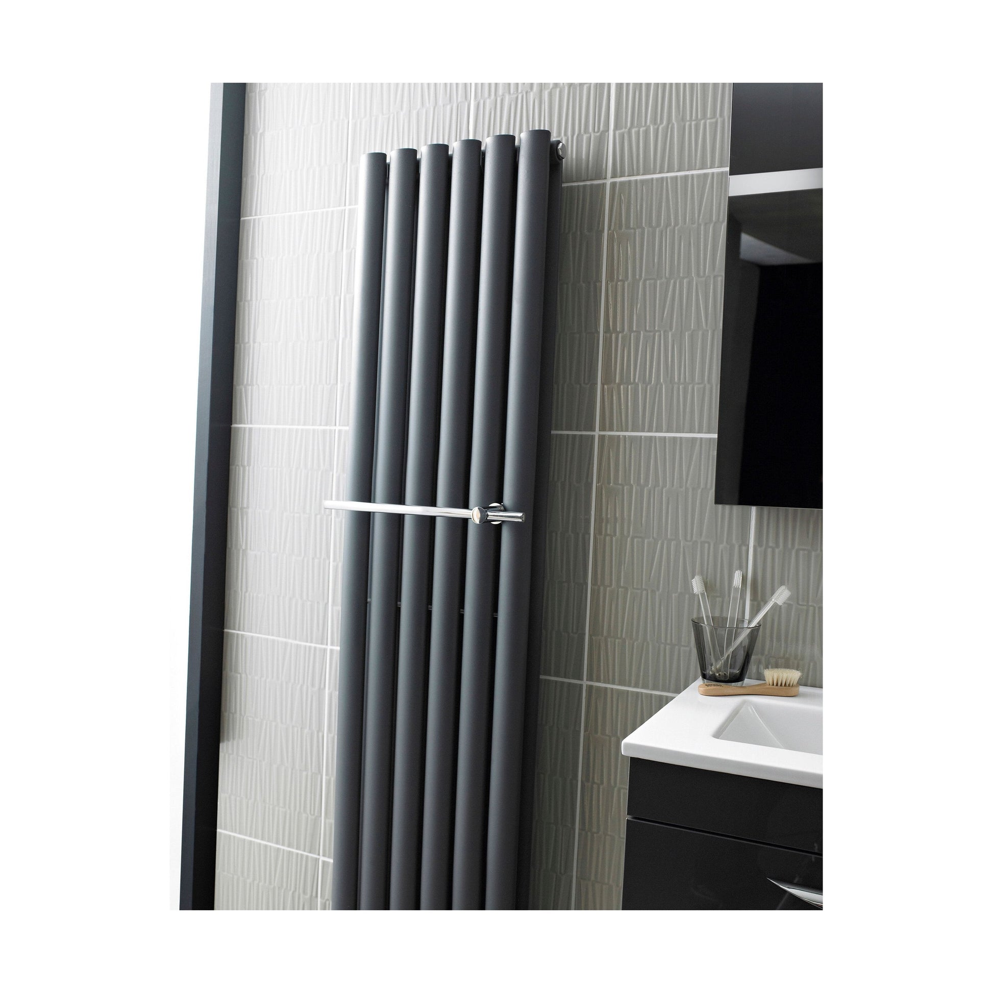 [BHAC318] Heating Accessories Embrace Radiator Towel Rail - Chrome - Cutout