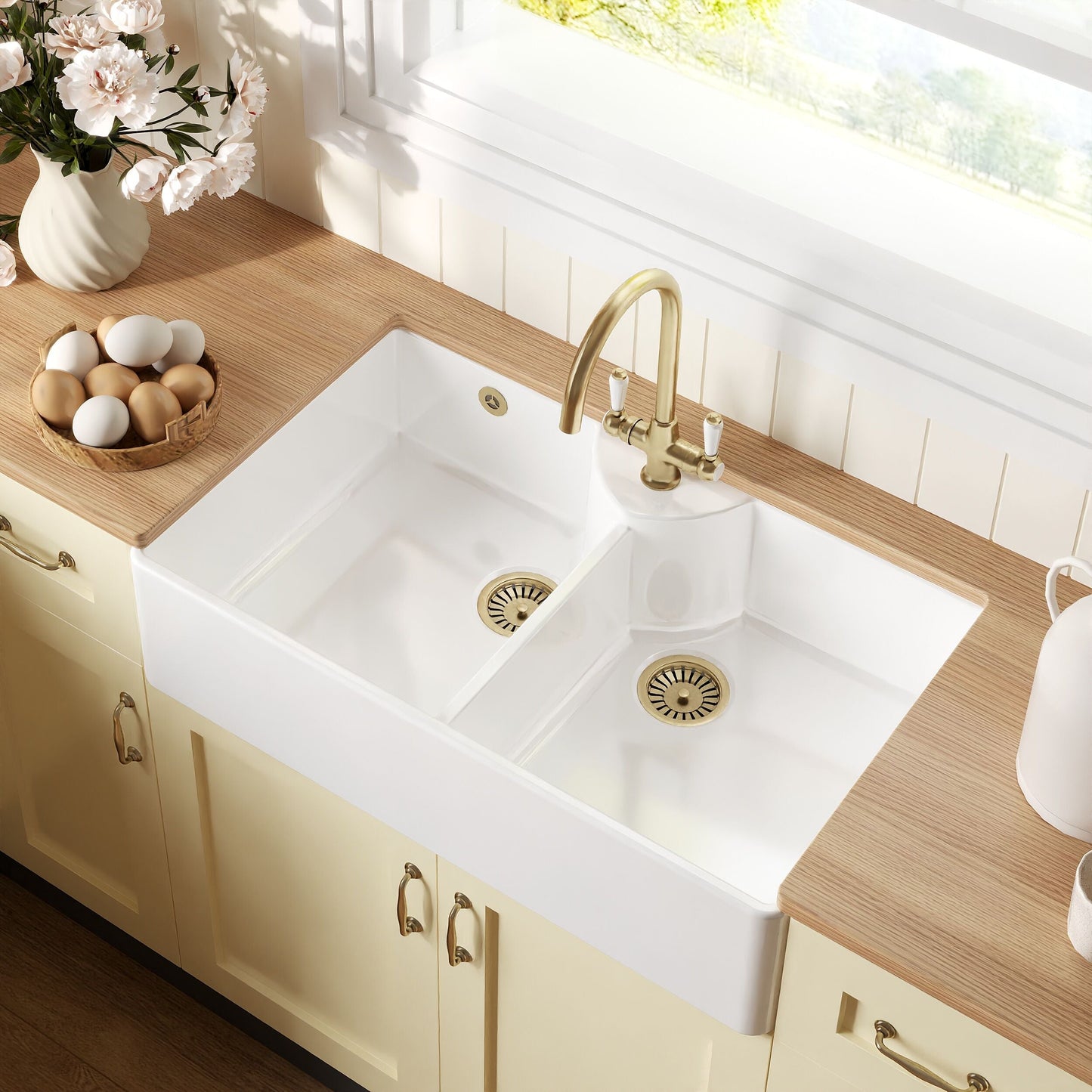 [BKS217WT12] Traditional Fireclay Kitchen Sink Bundle: Double Bowl Butler 1 Tap Hole, Wastes & Mono Tap, 895mm - Brushed Brass - Lifestyle 2