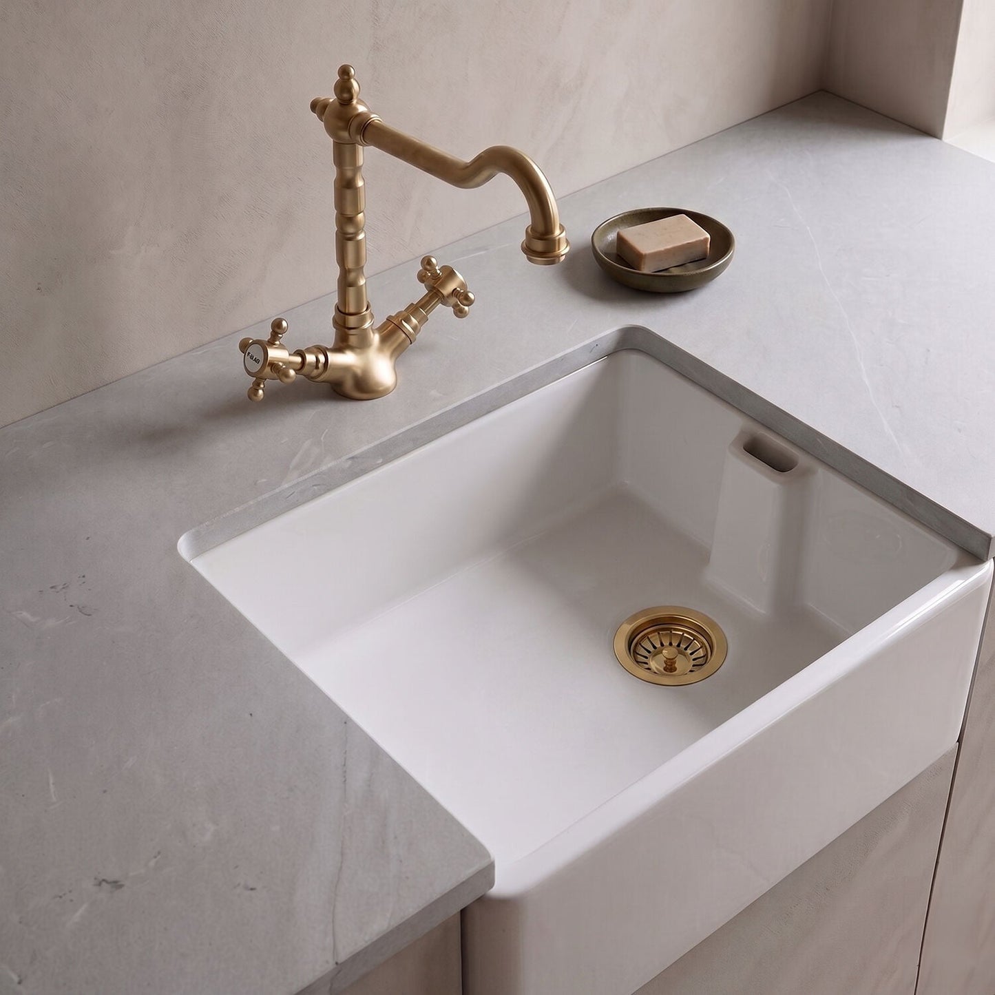 [BKS218WT13] Traditional Fireclay Kitchen Bundle: 1 Bowl Belfast Butler Sink with Strainer Waste & French Classic Tap, 595mm - Brushed Brass - Silo