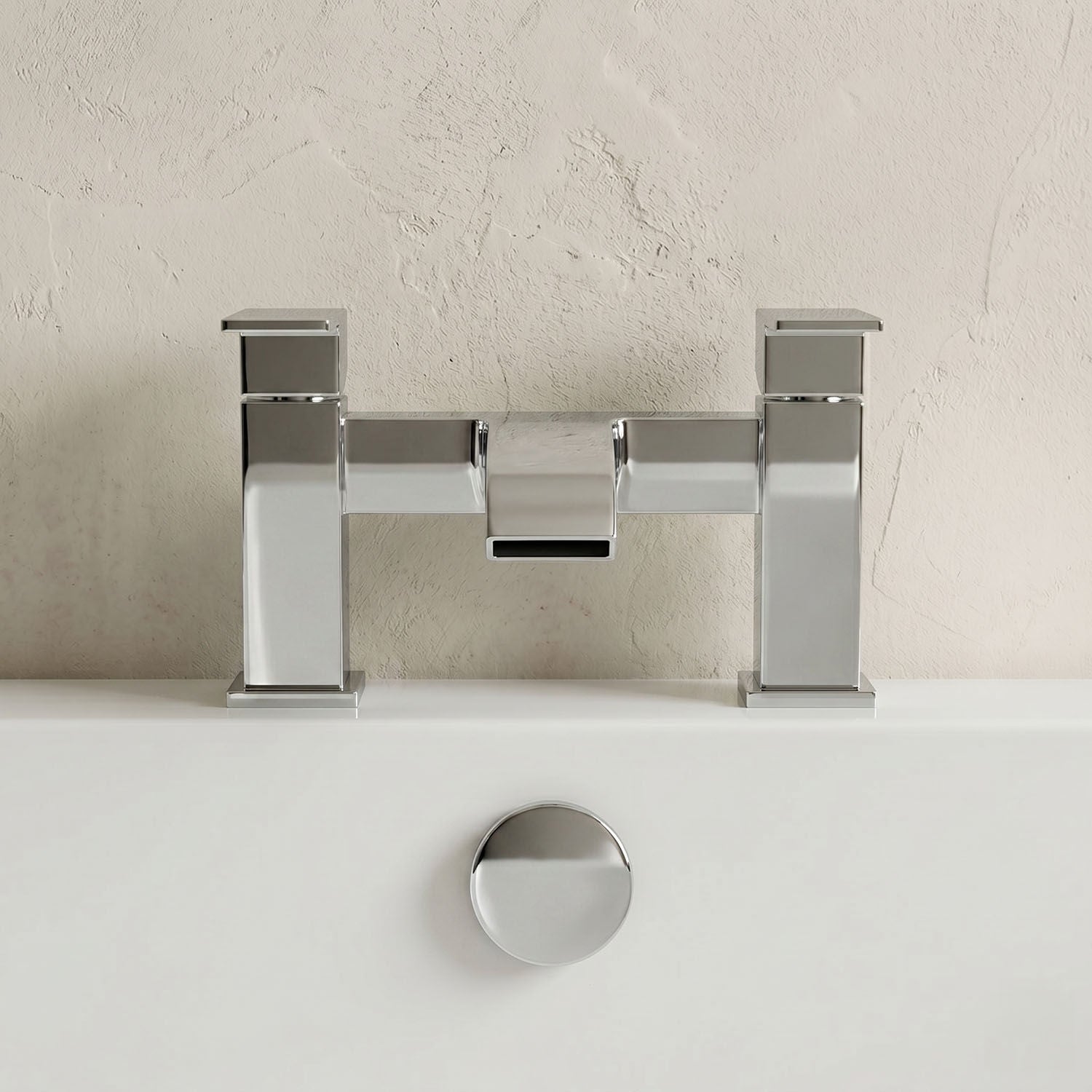 [BT9044] Contemporary Bathroom Curved Spout Deck Mounted Bath Filler Tap - Chrome - Silo