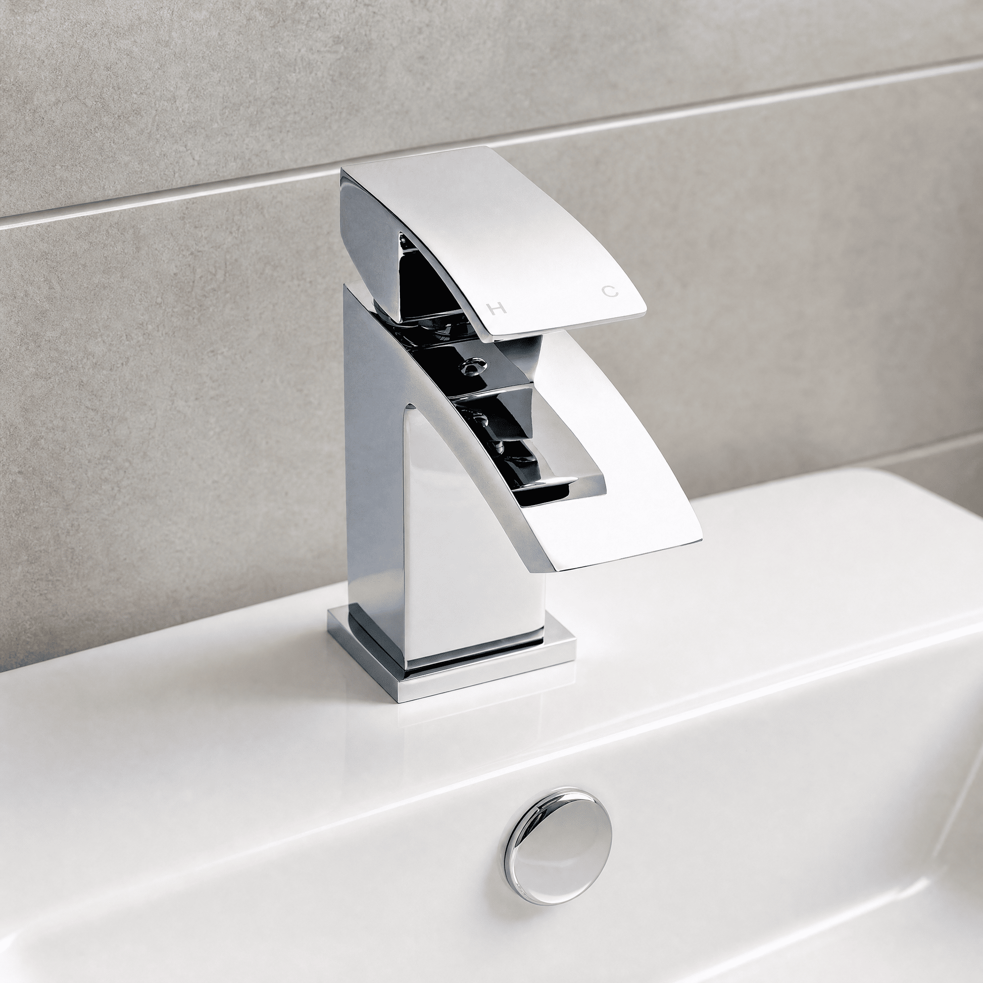 [BTAS305] Balterley Contemporary Square Single Lever Deck Mounted Mono Basin Mixer Tap with Push Button Waste, 180 x 55 x 134mm, Chrome - Silo