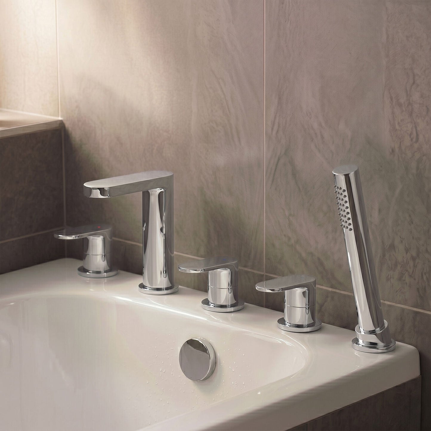 [BTCU314] Balterley Current Deck Mounted Round 5 Tap Hole Bath Shower Mixer Tap with Diverter, Spout & Shower Kit - Chrome Finish - Silo