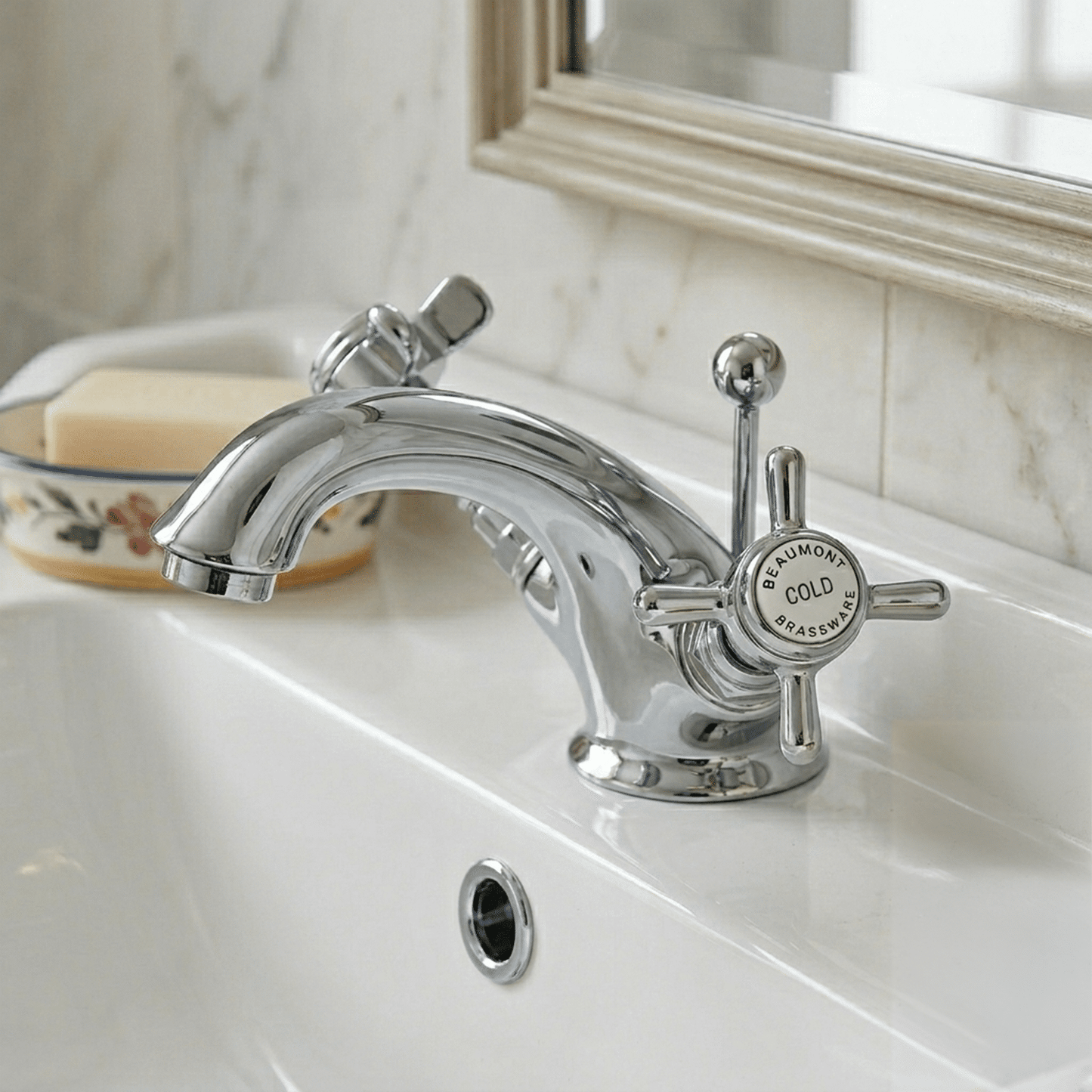 [BTKI305X] Balterley Hanchurch Traditional Mono Basin Mixer Tap - Chrome or Brushed Brass - Silo
