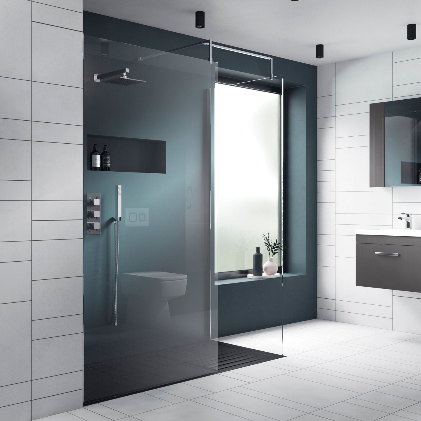 Nuie 898mm Semi-Frameless Chrome Wetroom Screen With Support Bar