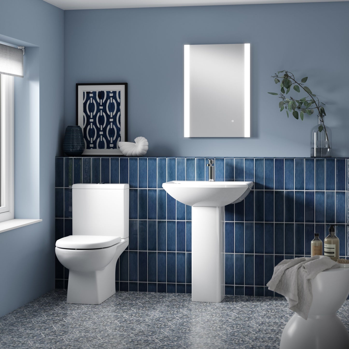 Nuie Contemporary 410mm Close Coupled Toilet